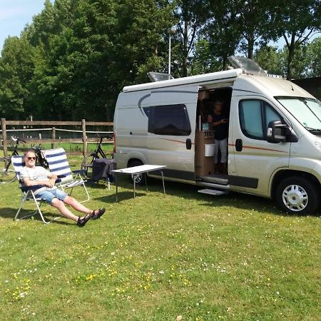 Bed And Breakfast En Camping In Waardenburg A2 エクステリア 写真