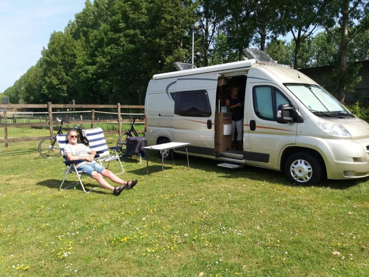 Bed And Breakfast En Camping In Waardenburg A2 エクステリア 写真